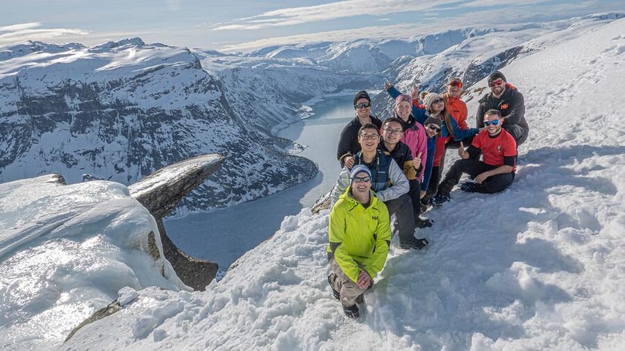 Odda: Trolltunga Winter Hike on Snowshoes - What to wear and carry