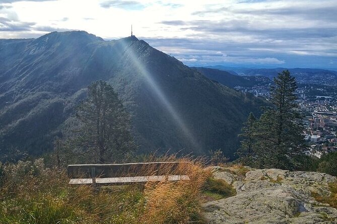 On Top of Bergen - Private Hike - Following Vidden Tursti beyond the usual viewpoint