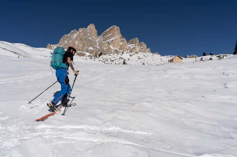 One day hike with snowshoes to discover Dolomites - The return walk and fading light