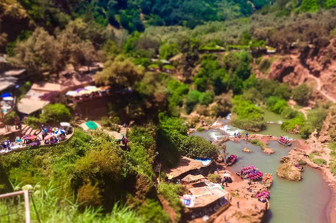 Ouzoud Waterfalls Guided Hike and Boat Trip from Marrakech - Lunch with a view, but not included