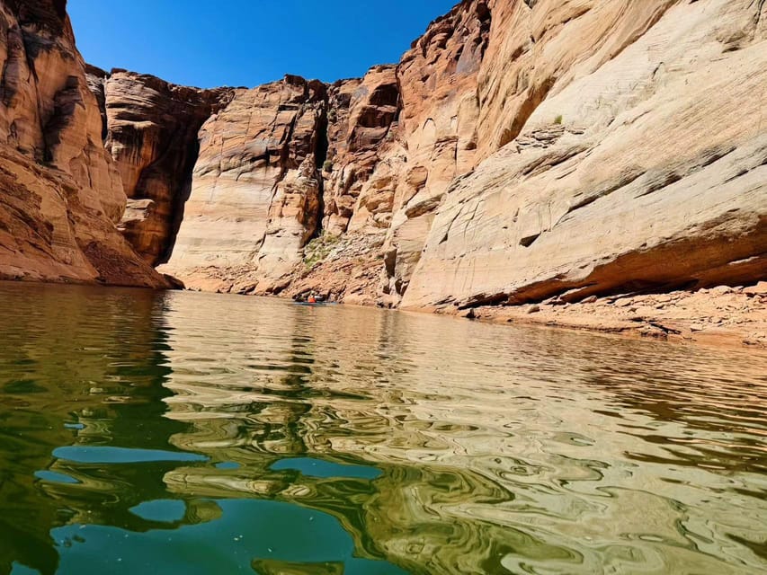 Page: Lake Powell Kayak & Water Antelope Canyon Hiking Tour - Why the kayak route makes this canyon special
