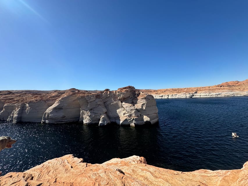 Page: Lake Powell Kayak & Water Antelope Canyon Hiking Tour - The first paddle across Lake Powell