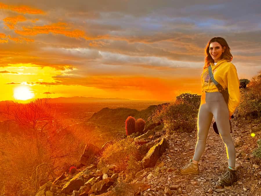 Phoenix: Sonoran Desert Guided Sunset Hike - Meeting at Phoenix Mountains Preserve