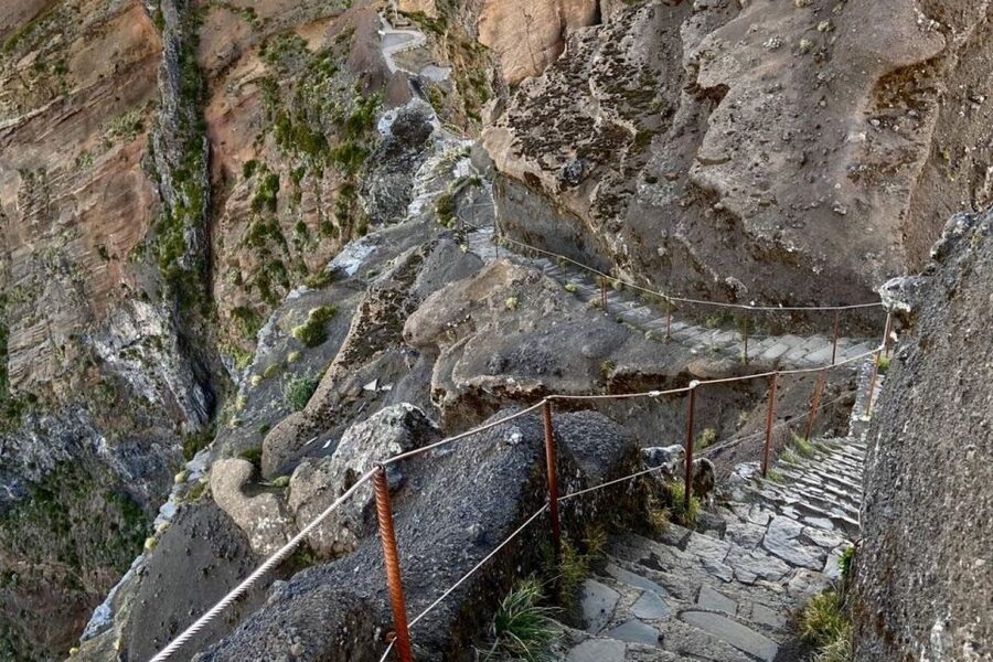 Pico Do Arieiro Pico Ruivo Sunrise or Morning Hike Transfers - What to pack for the high peaks