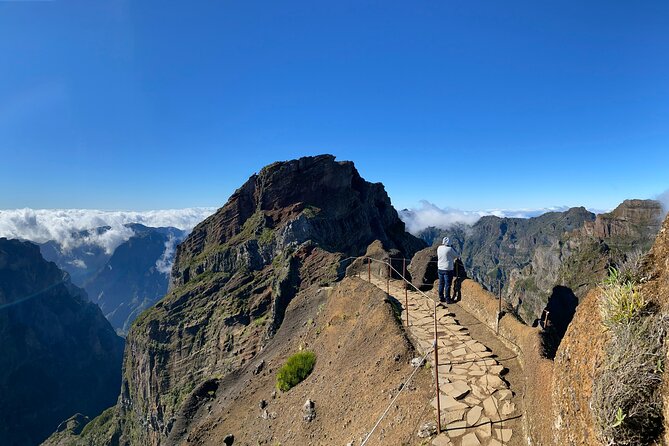 PR1 Sunrise Pico do Arieiro Self-Guided Hiking Transfer - The weather can change the whole day