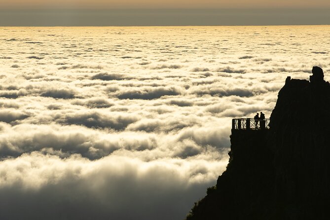 PR1 Sunrise Pico do Arieiro Self-Guided Hiking Transfer - Finding the Stairway to Heaven