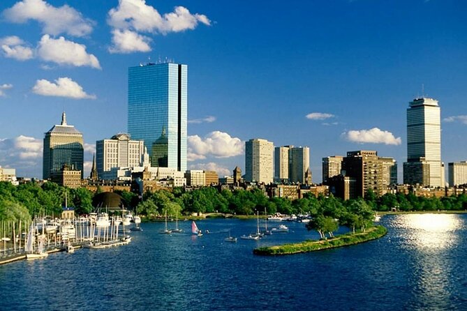Private 1.5-Hour Freedom Trail Walking Tour with Costumed Guide - Timing, meeting point, and weather planning