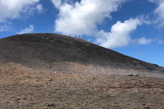 Private Electric Bike Tour with Lava Hike in Pāhoa - Reaching fissure 8 from a local home