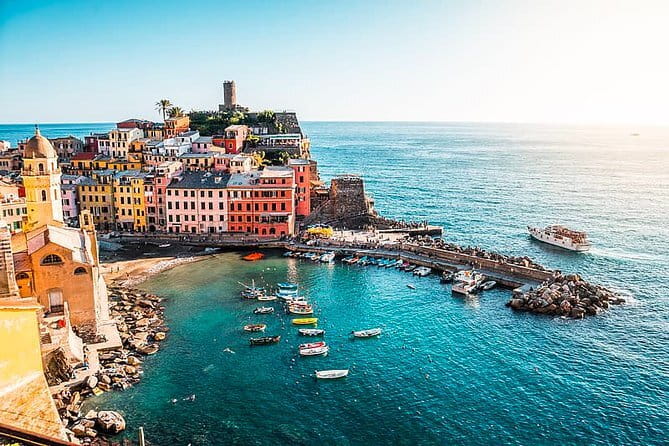 Private Guided Hiking Cinque Terre Day From Florence - Vernazza, lunch, and the best pause of the day