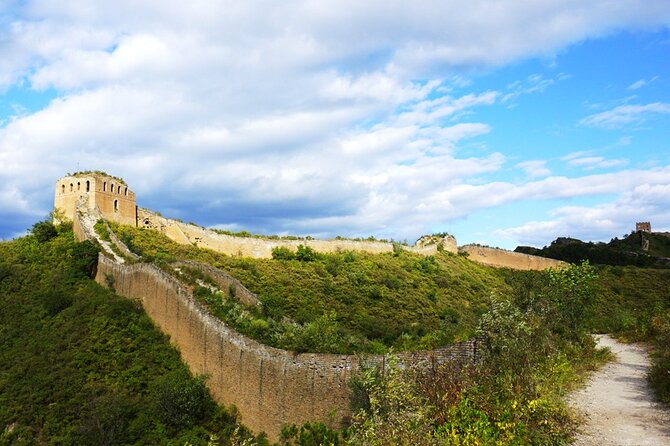 Private Hiking Adventure at the Gubeikou Panlongshan Great Wall - From the reservoir to 24-Eyes Tower