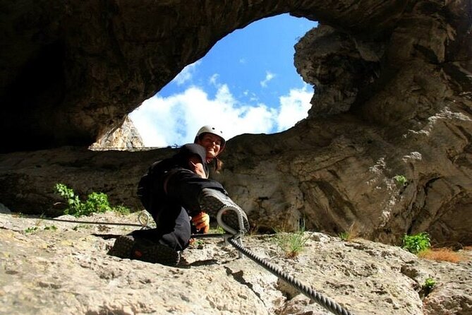 Private Hiking OR Climbing Experience in beaufitul gorges - Who should choose the hike and who should choose the climb
