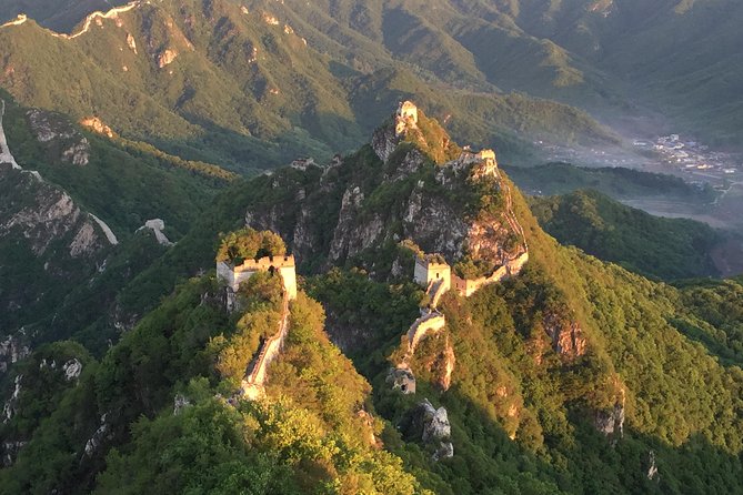 Private Hiking Tour From Jiankou To Mutianyu - The rough Jiankou Wall and the Niujijiaobian problem