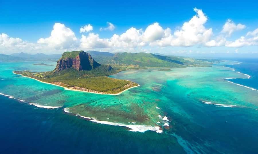 PRIVATE LeMorne Mountain Picturesque Hike-UNESCO Recognised - What you see from the top