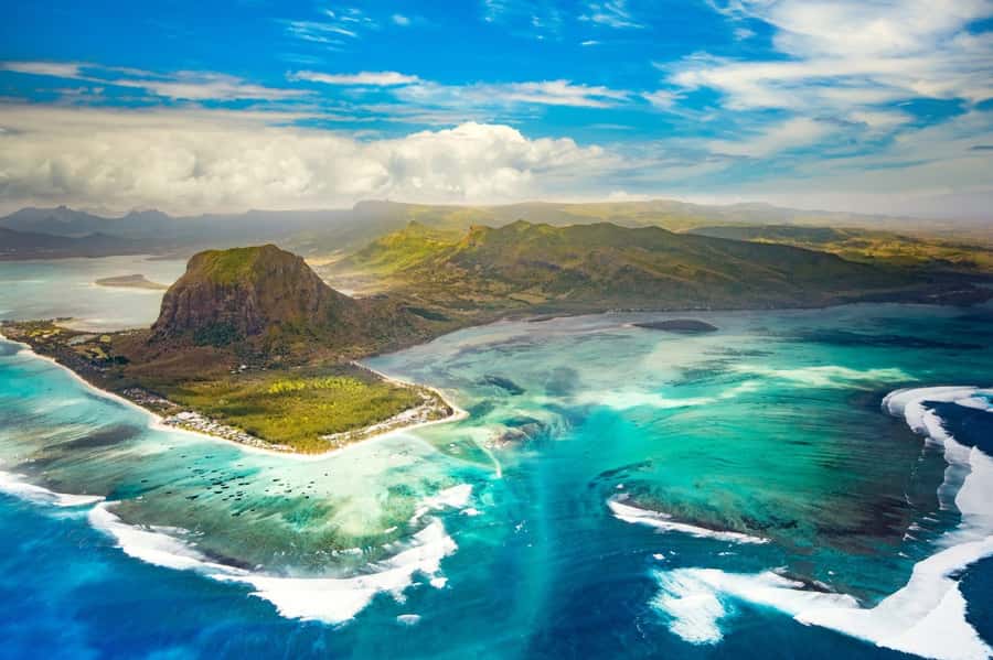 PRIVATE LeMorne Mountain Picturesque Hike-UNESCO Recognised - Communication and meeting point details
