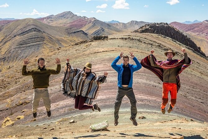 Private Palccoyo Rainbow Hike Without the Crowds - Lunch and the return to Cusco