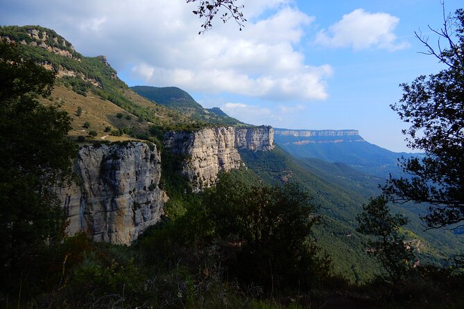Private Pre-Pyrenees Medieval Village Hike from Barcelona - Lunch in a centuries-old restaurant