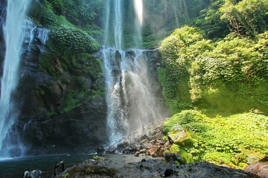 Private Sekumpul Waterfall Hiking Tour - The waterfall route, steps, streams, and photo stops