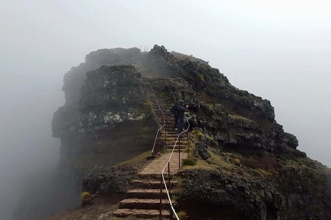 Private Sunrise Guided hike on Pico do Areeiro or other custom - What the guide adds to the day