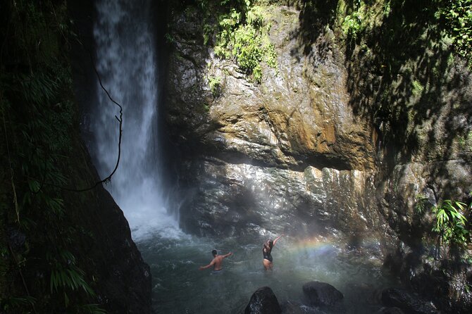 Private tour: hiking to the crystalline MELCOCHO river from MEDELLÍN - Leaving Medellín at 7:00 a.m.