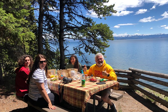 Private Yellowstone Tour: ICONIC Sites, Wildlife, Family Friendly Hikes + lunch - The Chevrolet Suburban question