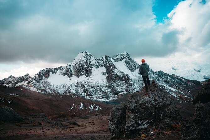Rainbow Mountain and Red Valley Hike – 2 Days / 1 Night - The Red Valley and its two viewpoints