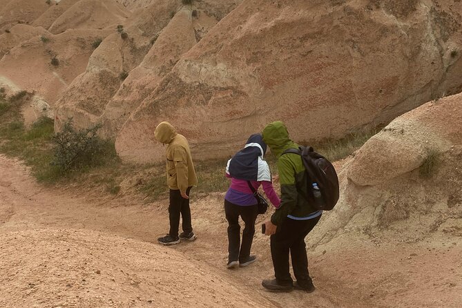 Red & Rose Valley Sunset Hiking Tour with a Trekking Dog "Oscar" - Oscar the dog: a charming extra, not a guarantee