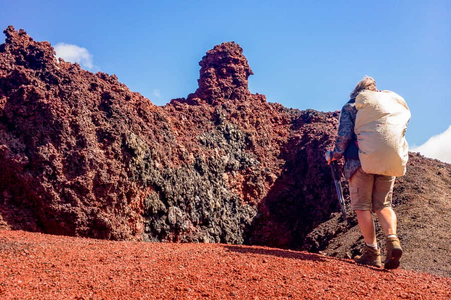 Réunion: Piton de la Fournaise Volcano off trail Hike - Starting at Pas de Bellecombe above 2,000 meters