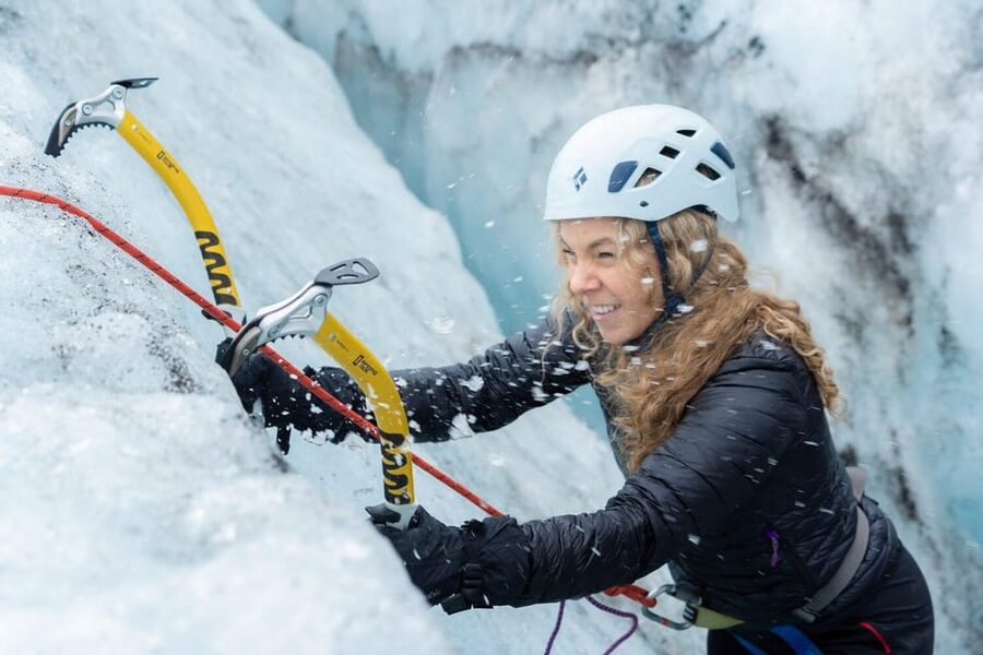Reykjavík: Sólheimajökull Glacier Hike & Ice Climbing Intro - What the Sólheimajökull experience really feels like