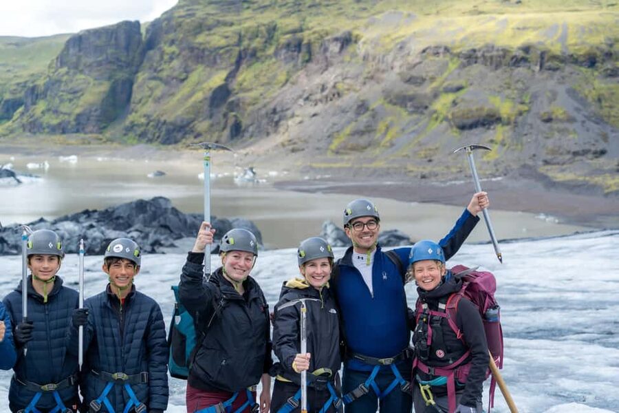 Reykjavik: South Coast, Glacier Hike & Northern Lights Combo - Seljalandsfoss and the wet walk behind the water