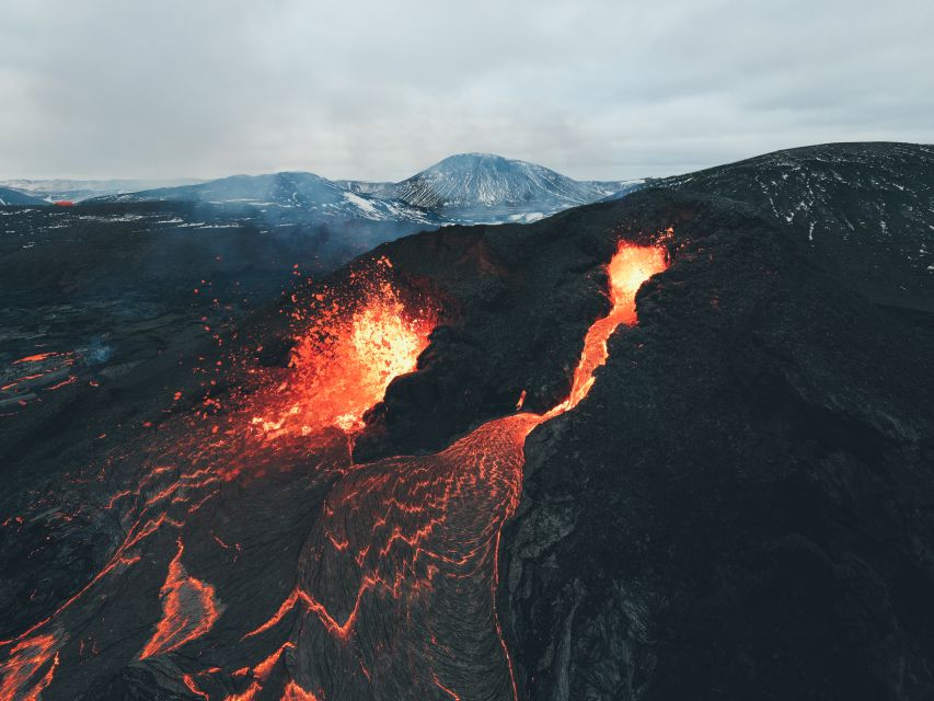 Reykjavík: Volcano Eruption Site and Reykjanes Hiking Tour - Why the Reykjanes volcano hike is the main event