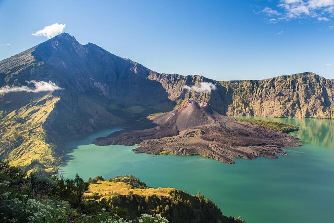 Rinjani Trekking 3D2N Summit - A four-day route built around Rinjani’s biggest sights