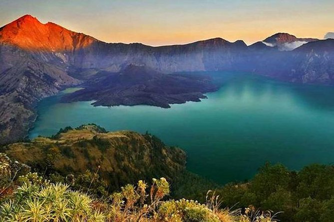 Rinjani Trekking 3D2N Summit - Day 3: The summit, Segara Anak Lake, and a second mountain camp
