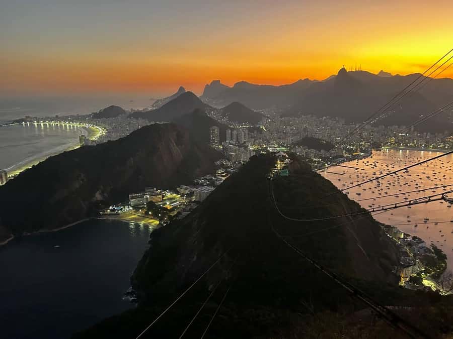 Rio De Janeiro: SUGARLOAF MOUNTAIN HIKE & CLIMB - Why climb Sugarloaf instead of taking the cable car?