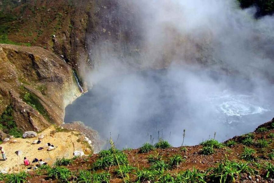 Roseau: Boiling Lake Challenge Hiking Tour with Local Guide - Titou Gorge is a smart opening stop