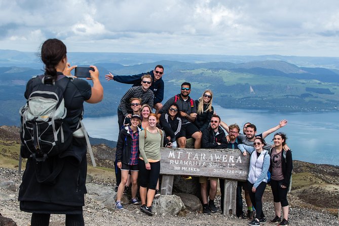 Rotorua Hiking: Mt Tarawera Guided Volcanic Crater Experience - What the guides add beyond directions