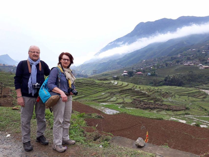 Sa Pa: 6-Hours Muong Hoa Valley Trek with Local Ethnic guide - The first 20 minutes to Y Linh Ho