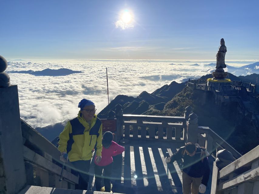 Sa Pa: The Roof of Indochina - Fansipan Hiking Full-Day Trip - What the guides add to the experience