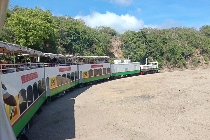 Saint Kitts Train Trek - Thirty minutes among the ruins at Wingfield Estate