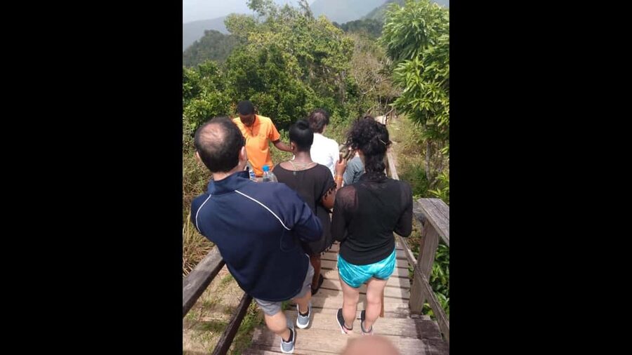 Saint Lucia: Tet Paul Nature Trail Hiking Tour & Beach - Should you book the Tet Paul and beach tour?