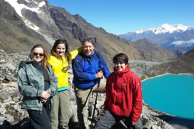 Salkantay Trek To Machu Picchu 5 Days And 4 Nights - Day three: rainforest walking and a local coffee plantation