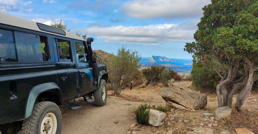 San Teodoro: Rio Pitrisconi Jeep and Hiking Tour - Walking beside the Rio Pitrisconi