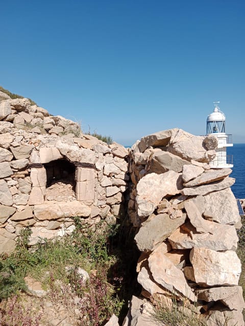 Sant Elm: Guided kayak tour to the Island Dragonera & Hiking - Walking to Far de Tramuntana