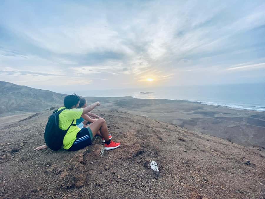 Santa Maria: Guided Coastal Hike & Monte Leão Sunset - What the Guide Adds