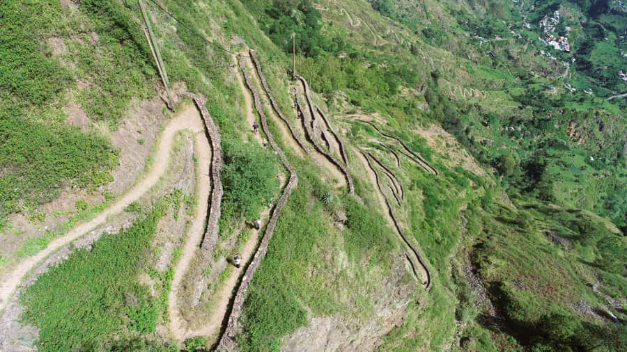 Santo Antão: Hiking Cova Volcano Crater to Ribeira Paúl - The distillery visit and a taste of Grogue