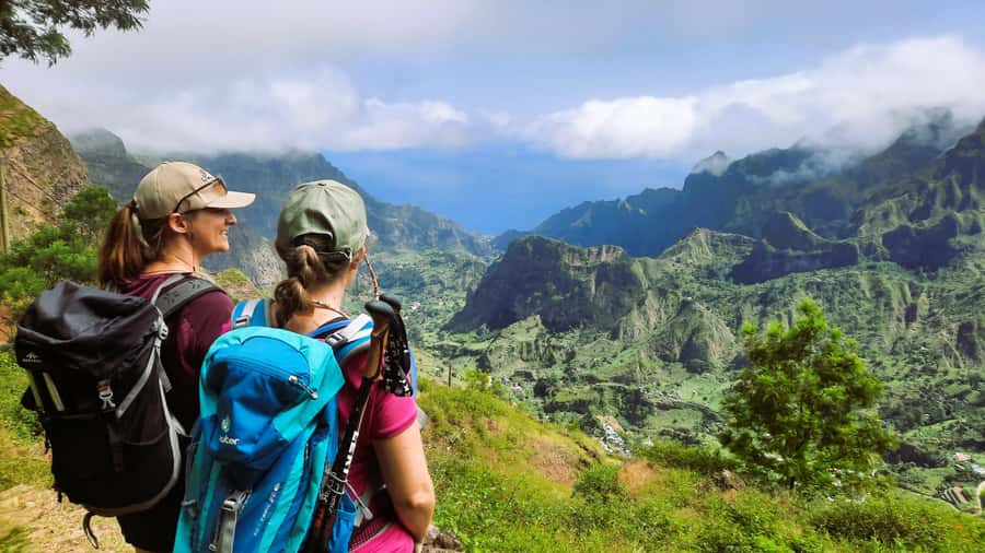 Santo Antão: Hiking Cova Volcano Crater to Ribeira Paúl - What the guide adds to the walk