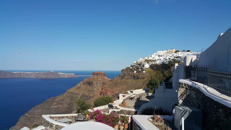 Santorini: Fira to Oia Caldera Hike with Guide - Why walking from Fira to Oia makes sense
