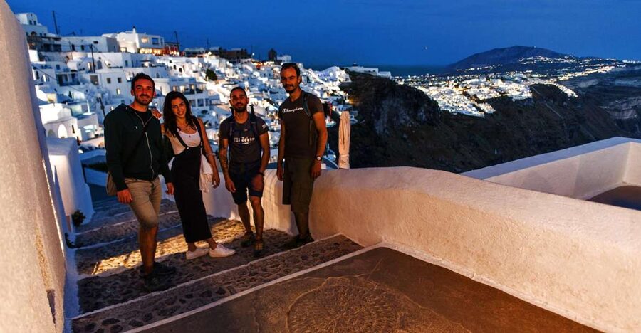 Santorini: Night Hike, Wine Tasting, and Greek Dinner - The route from Fira toward Imerovigli