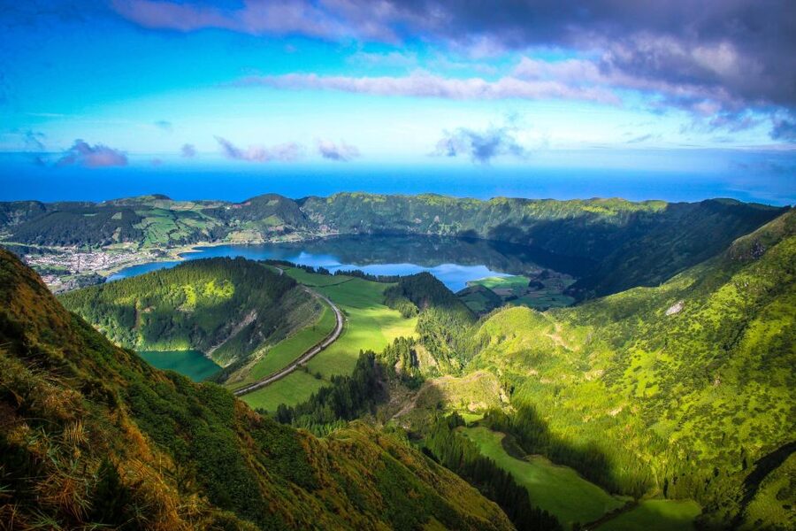 São Miguel: Sete Cidades and Crater Lakes Hike - Why Sete Cidades makes a strong first day on São Miguel