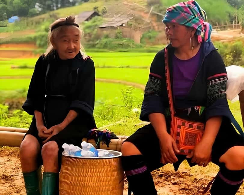 Sapa 1 Day Long Trek: Trek to Hau Thao and Sa Seng Villages - Sa Seng Mountain gives you the big view first