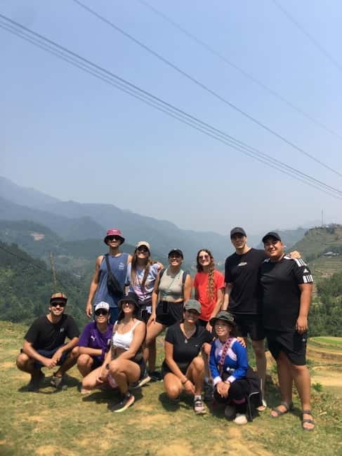 SAPA: 1-DAY TREKKING TOUR WITH LOCALS, LUNCH & RICE FIELDS - Black Hmong culture along the terraces